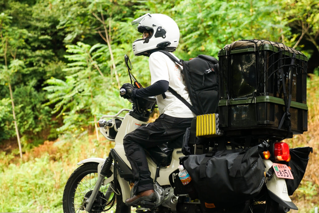 クロスカブ｜バイクキャンプツーリングをシステム化する積載方法